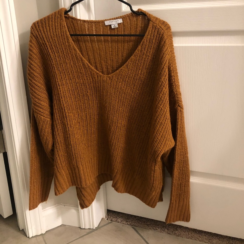 Caramel brown sweater from Dress Up boutique!